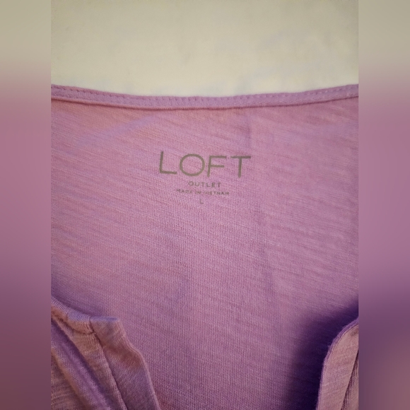 Loft women's large V accent T-shirt - Picture 7 of 8